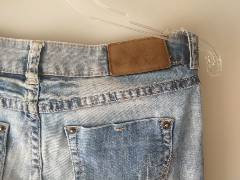 Jeansy Review M