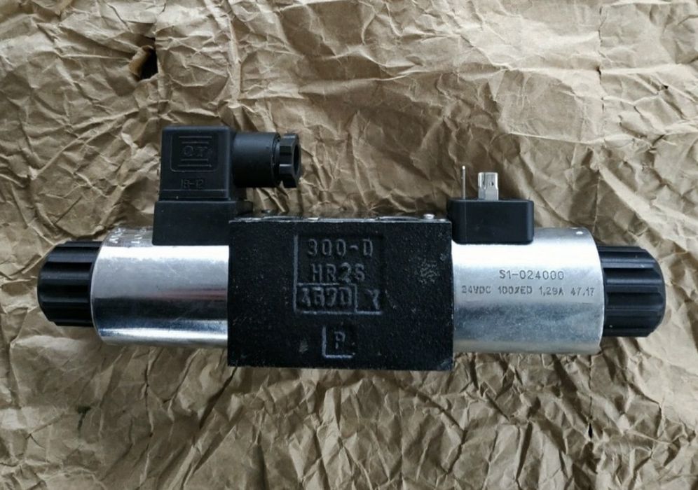 Гідророзподільник Parker D1VW004CNJW91 (4WE6-J,BE6.34)