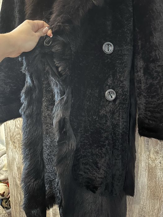 Продам натуральну шубу песец+мутон+козел