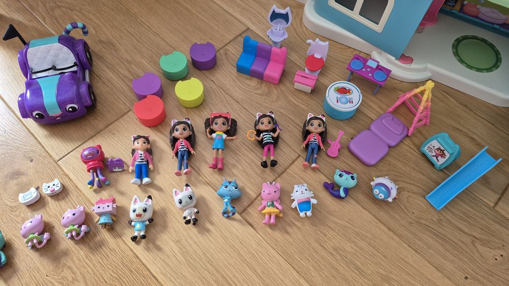 Koci domek gabi plus figurki