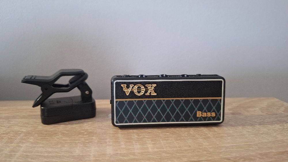 gitara basowa Harley Benton MB-4 SB Delux Series.