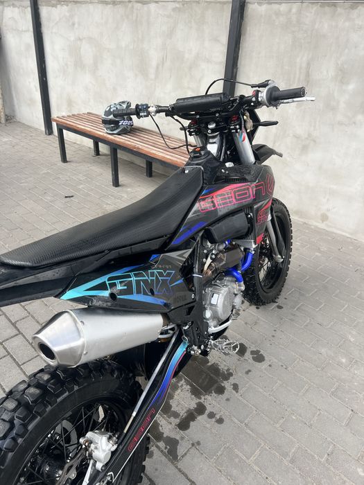 Geon gnx k23 nb motard ( терміново)