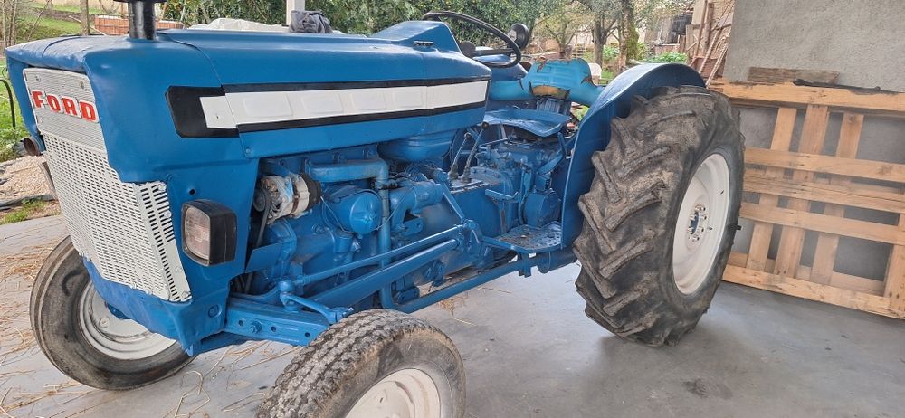 Ford 3000 sem documentos