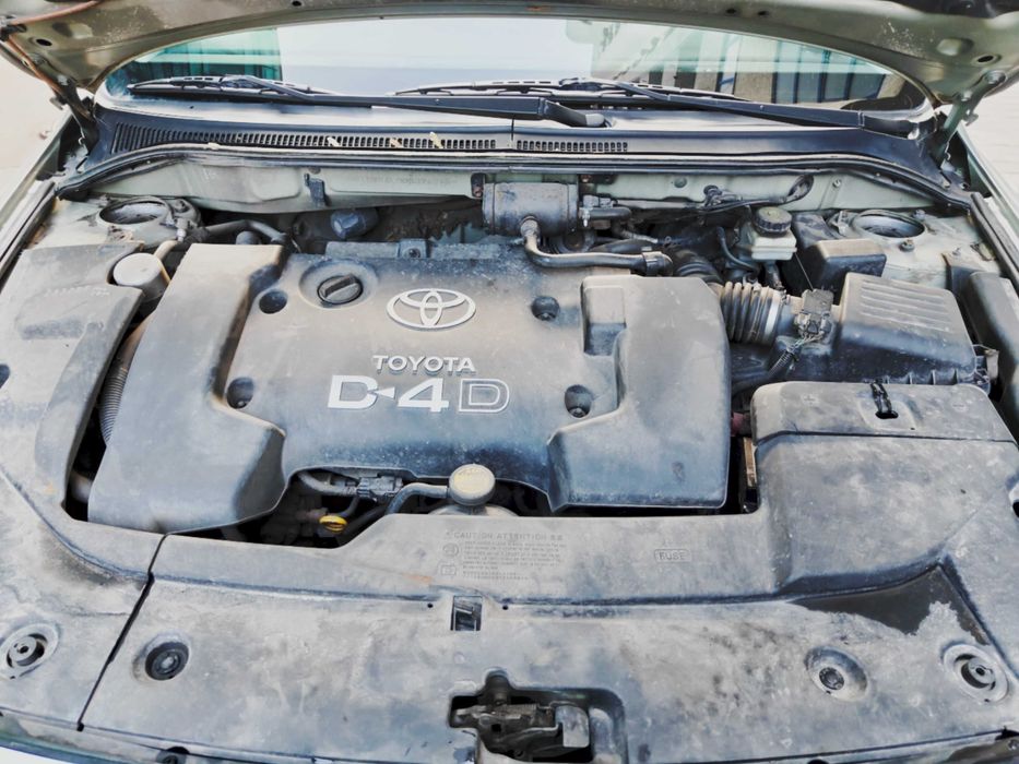 Toyota Avensis для військового