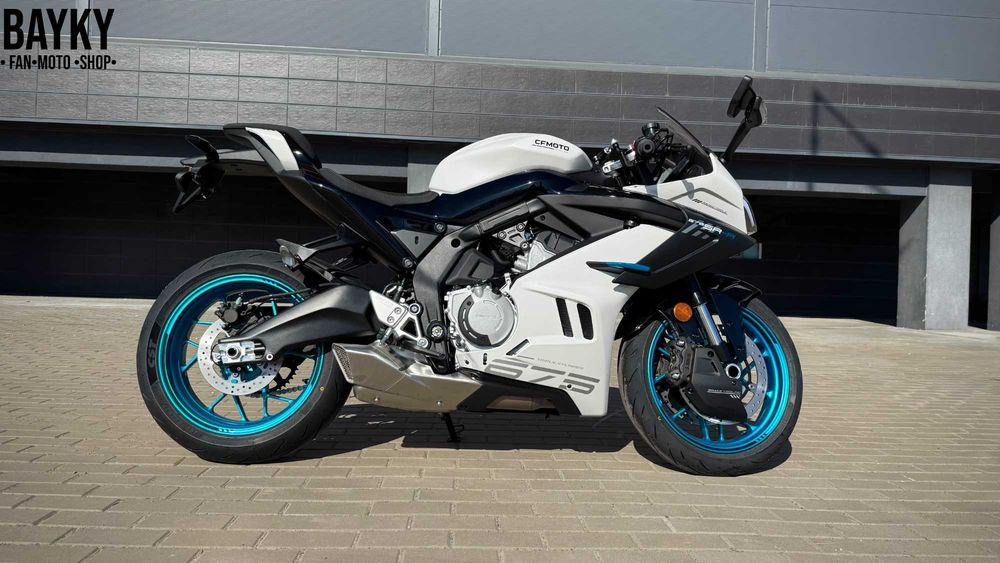 Мотоцикл CFMOTO 675SR-R