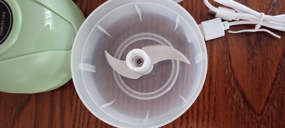 Bezprzewodowy rozdrabniacz do czosnku i warzyw