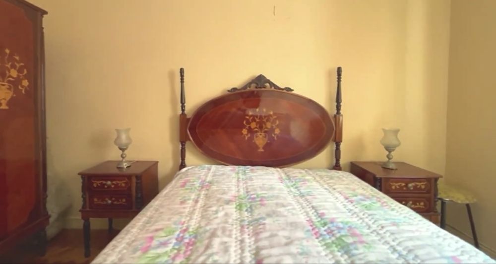Conjunto de Quarto Clássico Madeira maciça