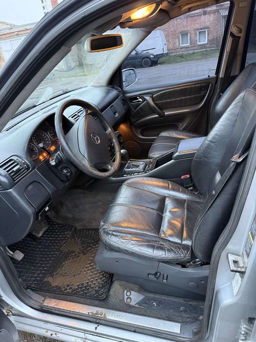 Mercedes ML400 2001рік 4л дизель АКПП повний привід 4х4