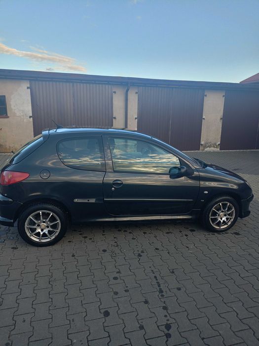 Auto osobowe Peugeot 206