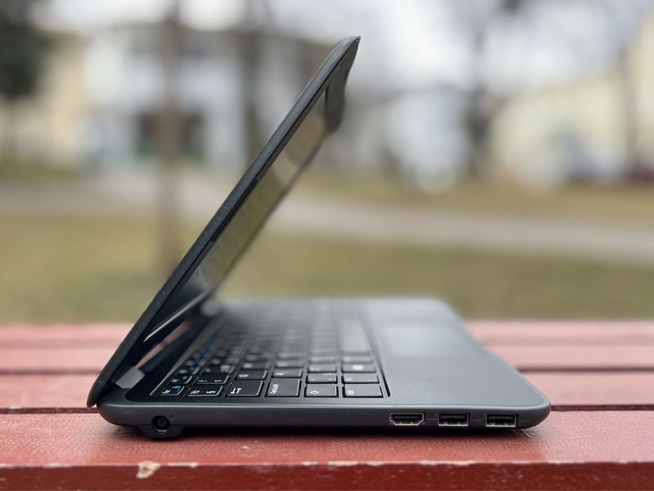 Ноутбук Dell Latitude 3190/Pentium N5000/4GB+256GB/11.6"HD/Бюджетний