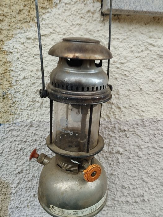 Candeeiro a petróleo