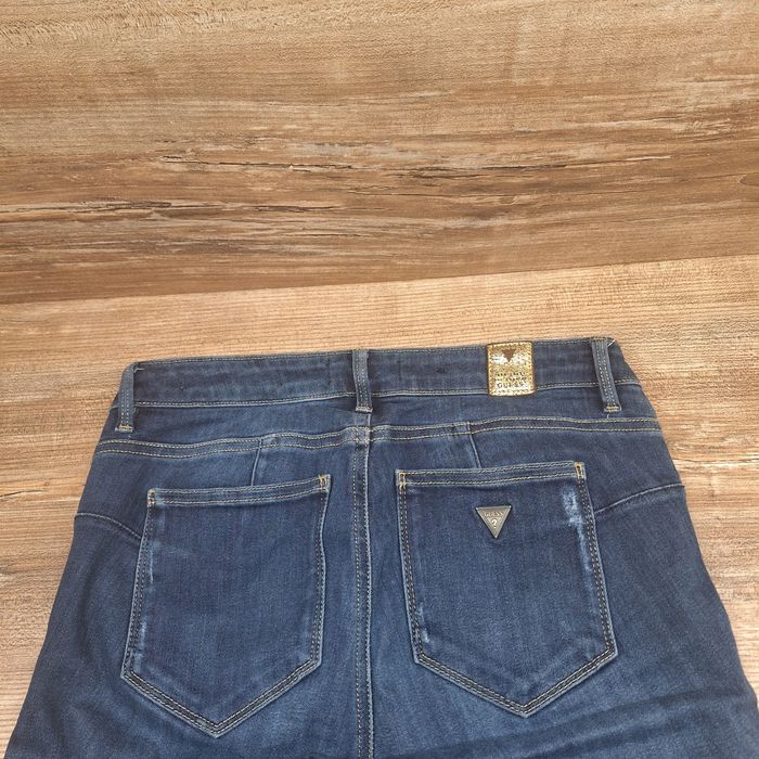 Guess spodnie jeansowe damskie