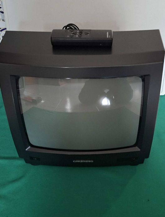 TV Televisor CRT Grundig P37-060