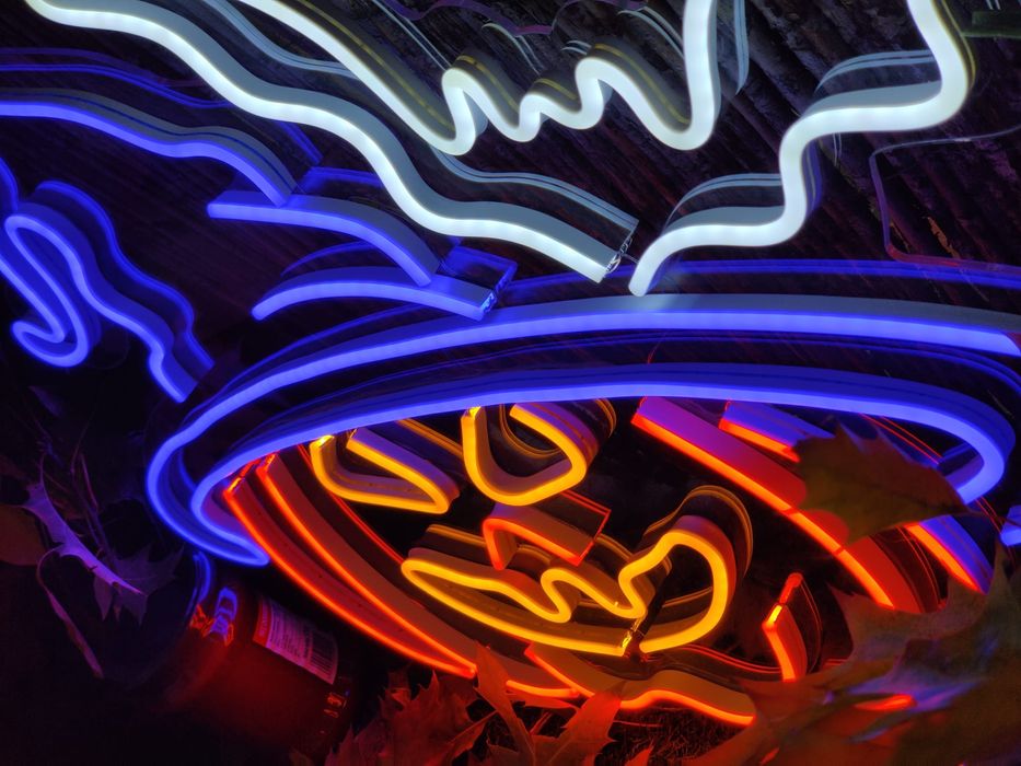 Neon LED na halloween dynia nietoperz
