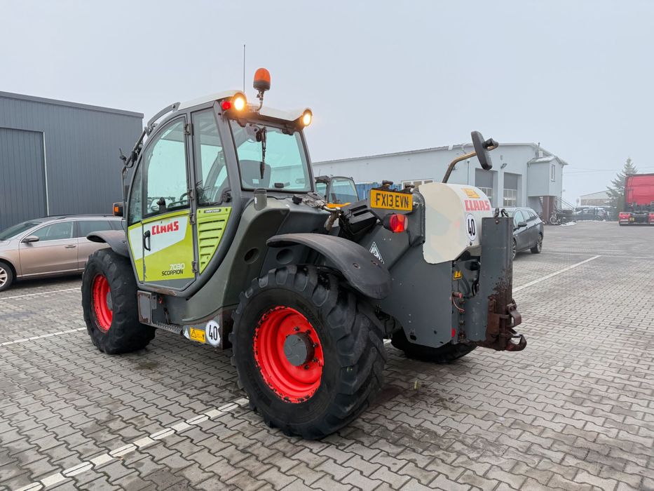 Claas Scorpion 7030 varipower 2013