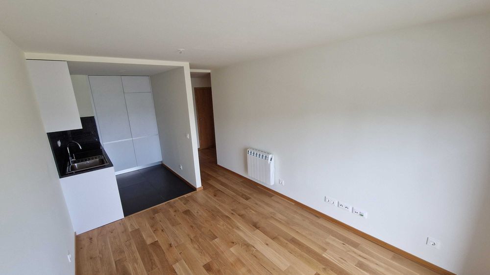 Apartamento T1 com lugar de garagem no Asprela Urban - Zona do Hospital de S. João, Porto