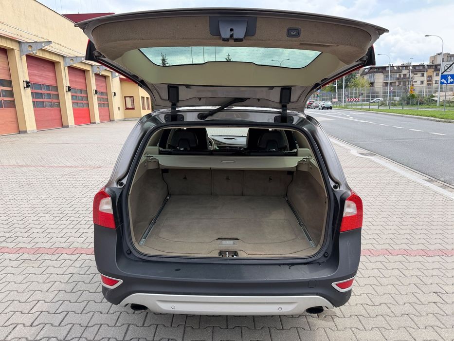 Volvo XC 70 Volvo XC 3.0 Benzyna +LPG FULL OPCJA