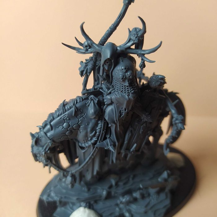 Warhammer Age of Sigmar Maggotkin of Nurgle Harbinger of Decay