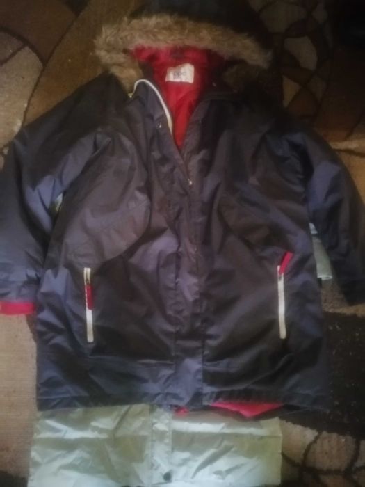 Продам пуховики женские и другое