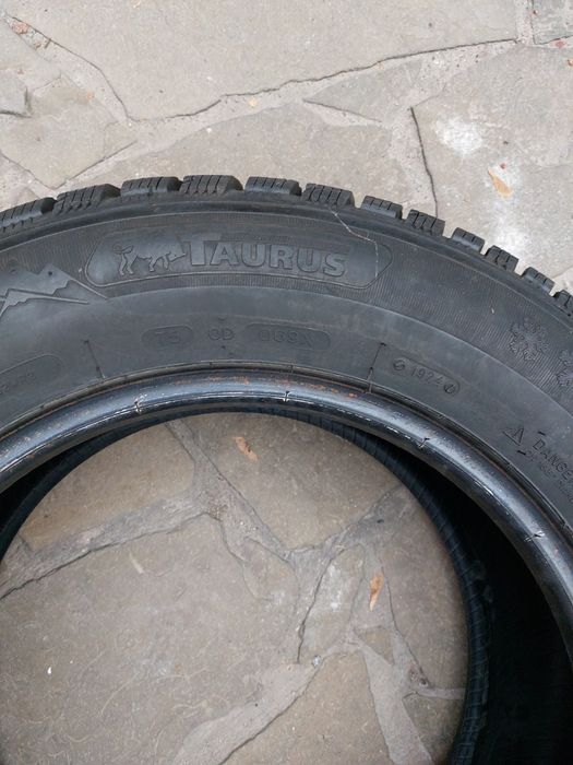 Шини 215 65 R16 102T  зима