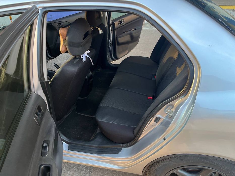 Mitsubishi lancer 2008