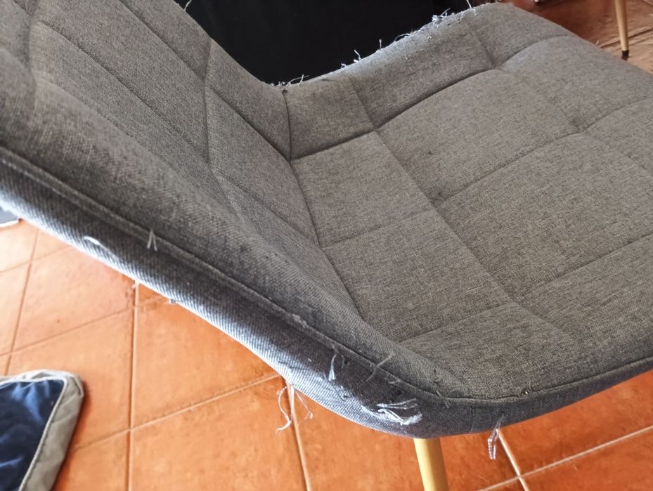 Vendo 4 cadeiras de sala