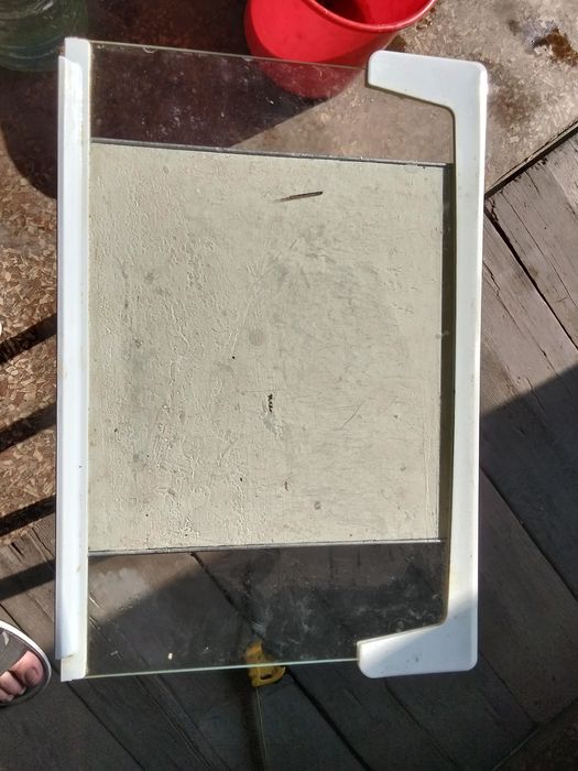 Полочка и сетка для холодильника