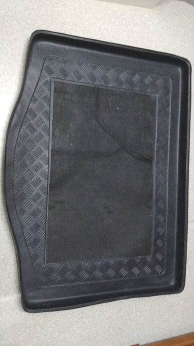 Tapete de borracha para mala Ford Focus C-max