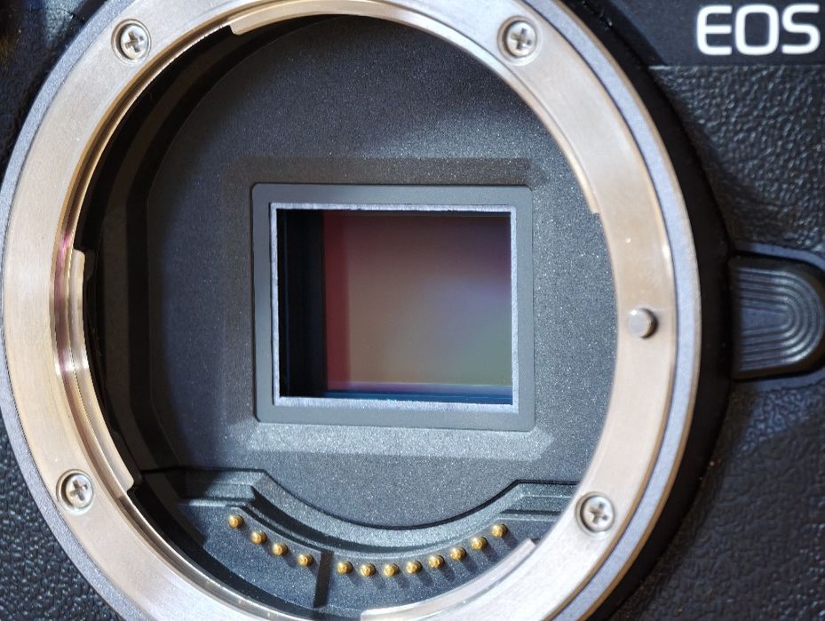 Canon EOS R50 Corpo | Garantia até 2029 | ~5.000 disparos