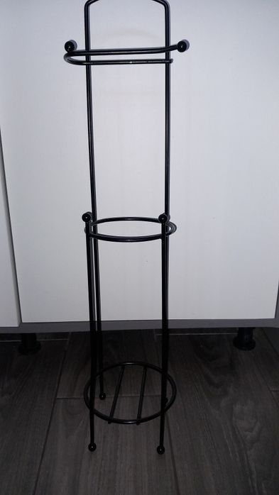 Suporte metálico para papel higiénico