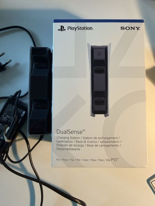 Estação de Carregamento DualSense PS5 – Como nova