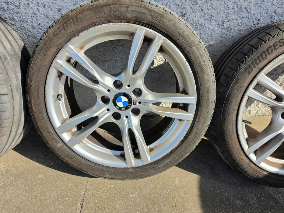Jantes BMW 18" Pack M com Pneus 225.45.18 + 255.40.18