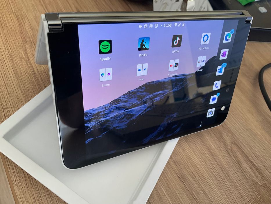 Microsoft Surface Duo telefon/tablet - stan idealny