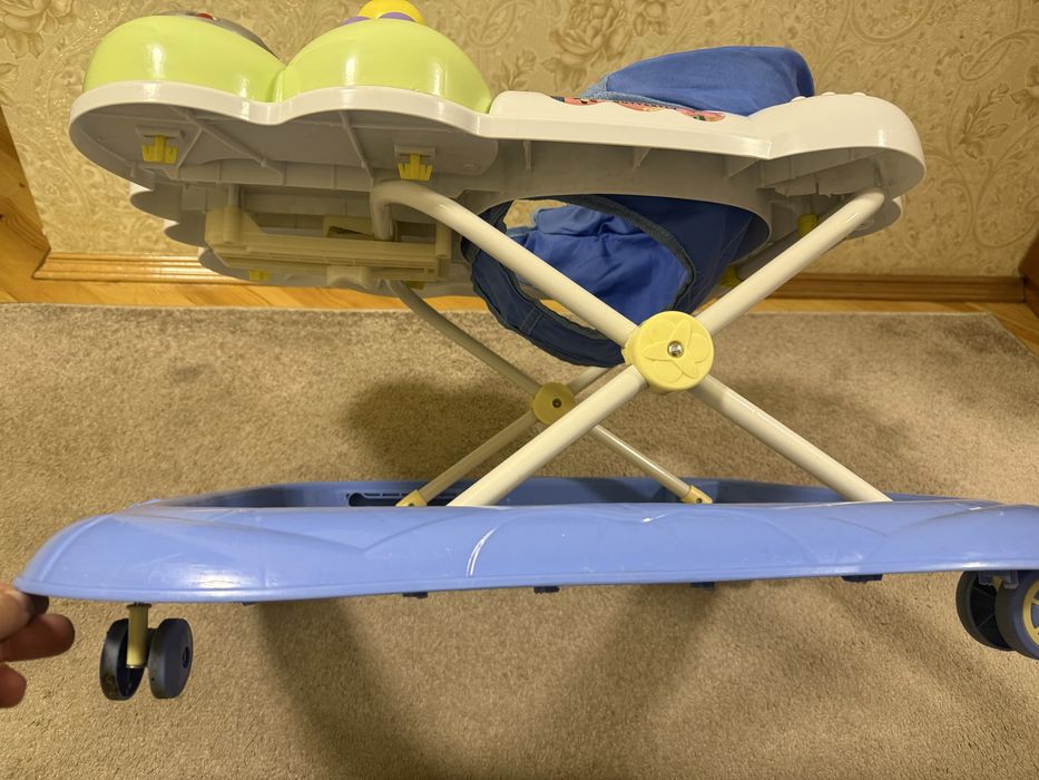 Ходунки  дитячі.