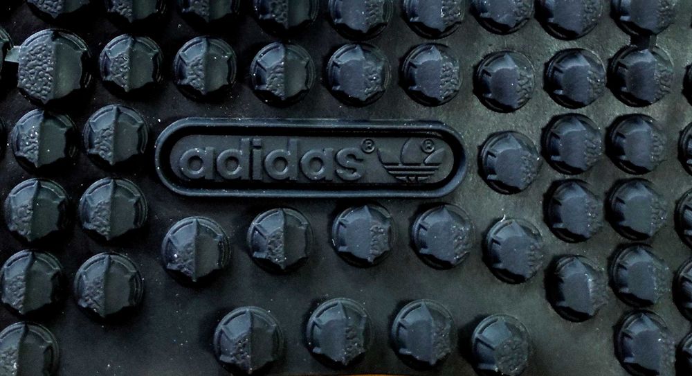 (2405) Кросівки Adidas LA Trainer сірий з білими полосами (41-46) - адідас