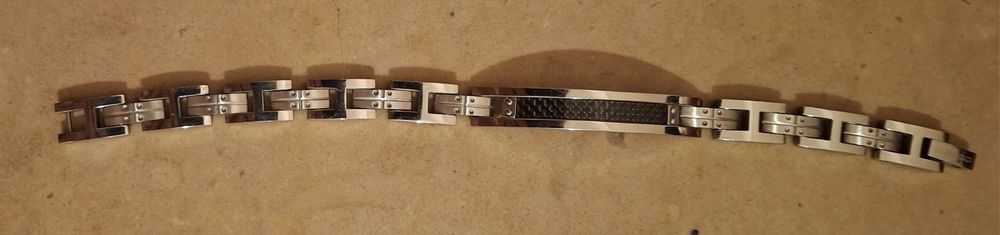 Pulseira nova,  de homem em aço - Marca Cargo