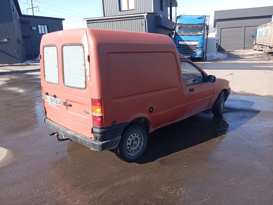 Продам Ford  CourIer