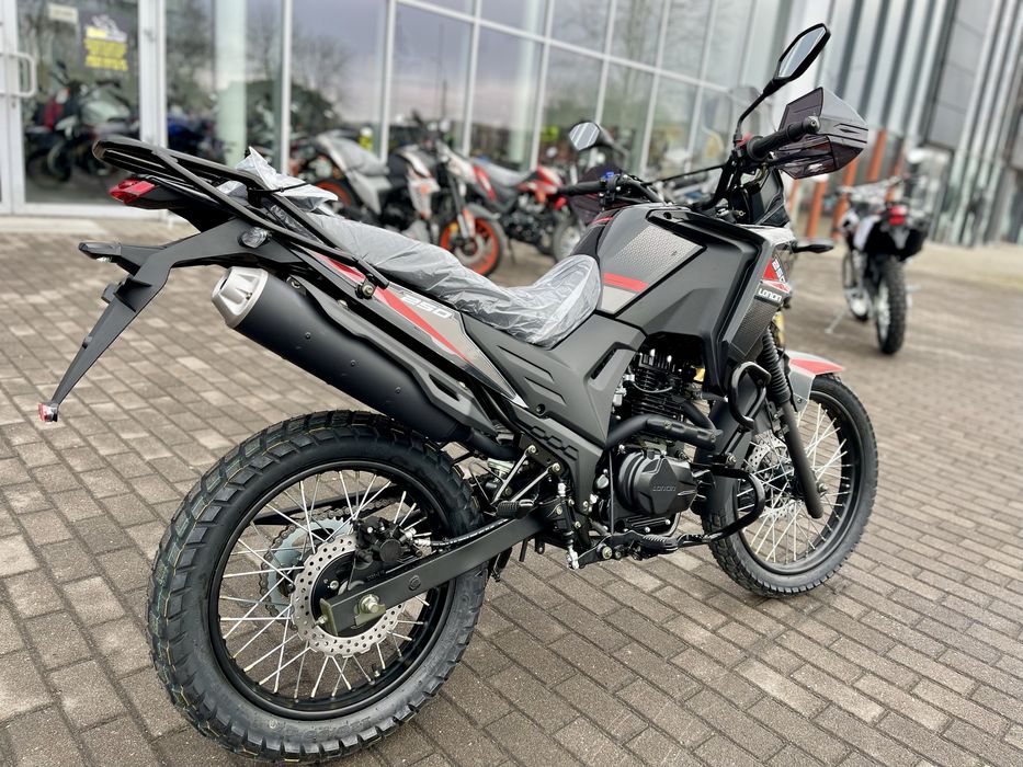 Мотоцикл LONCIN LX250-GY-5