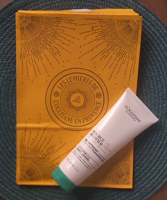 Гель для очищення обличчя
L'Occitane Source Reotier