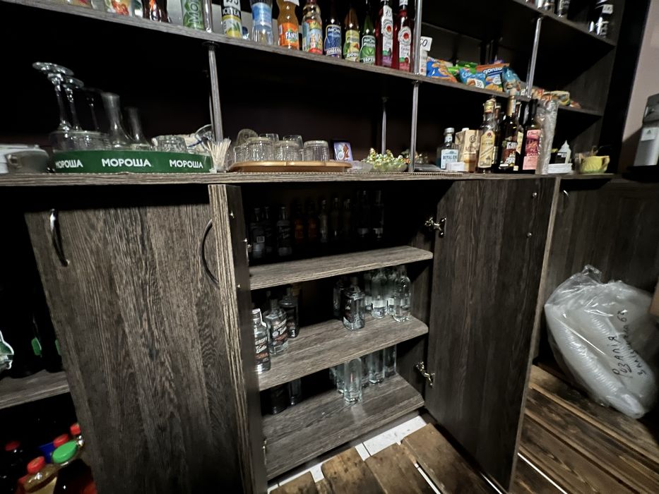 ТЕРМІНОВО Барний стелаж (стійка)