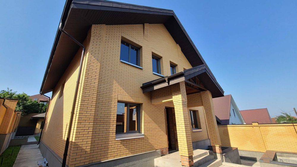 Продается отличный 2х этажный дом в районе проспекта Гагарина: 215 000 ...