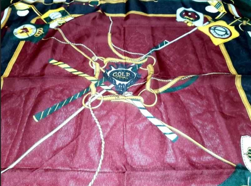 Lenço de 75cm fabricado em Itália