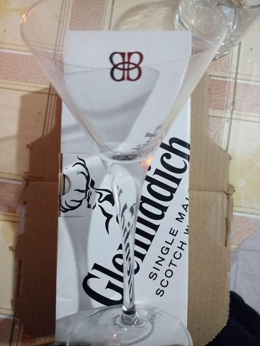 Copos Martin whisky Glenfiddich entre outros