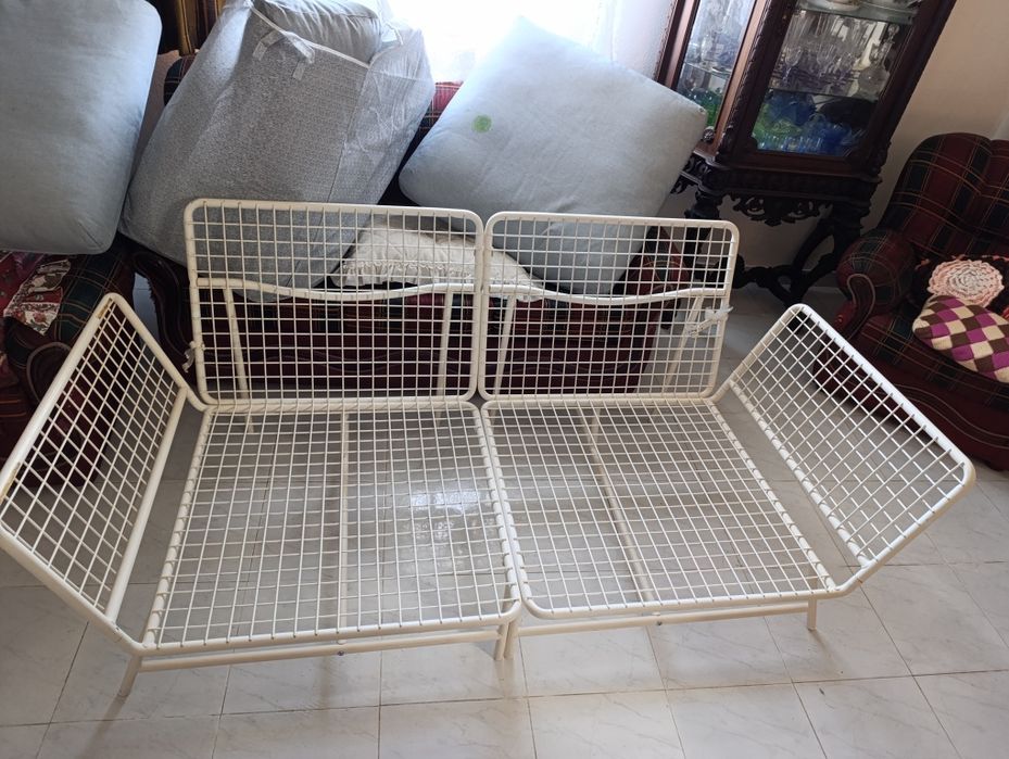 Sofá IKEA 2 lugares estrutura metal