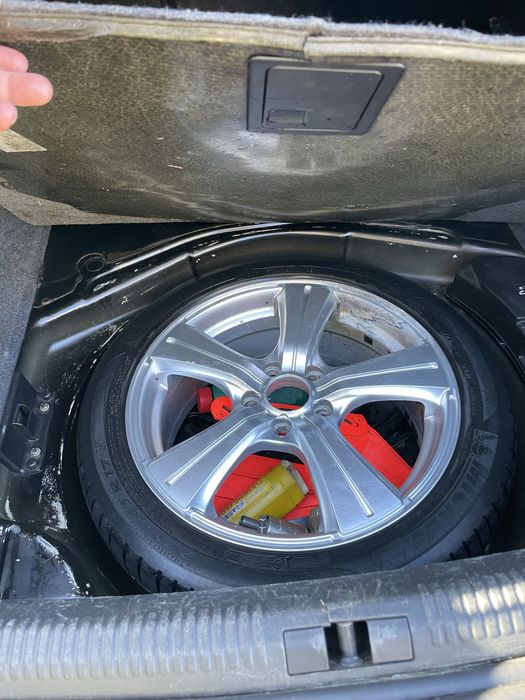 Продам повністью обслужене авто сів поїхав