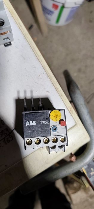 przekaźnik termiczny  ABB T7DU