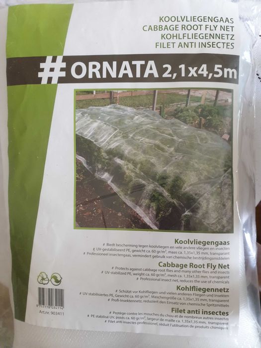 Siatka chroniąca przed owadami