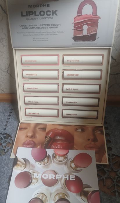 Morphe liplock glossy lipstick