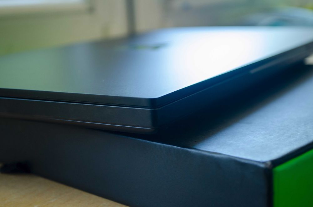 Laptop Razer Blade 15'' i7 | GTX 1060 | NVMe SSD 512GB + 1 TB HDD |