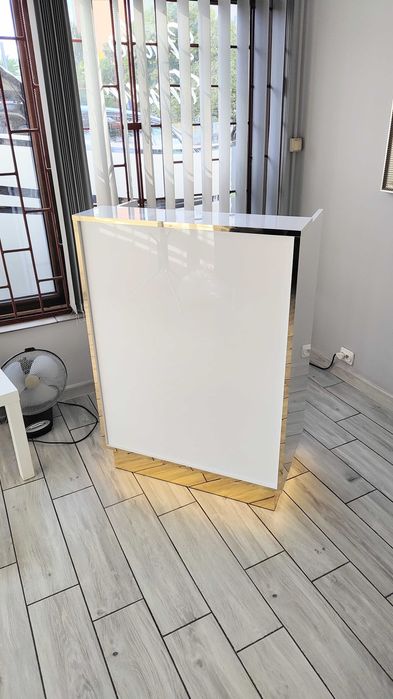 biurko do salonu fryzjerskiego kosmetycznego recepcja